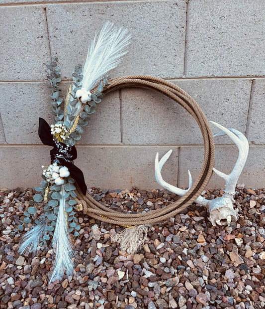 Lasso wreath (black bandanna)